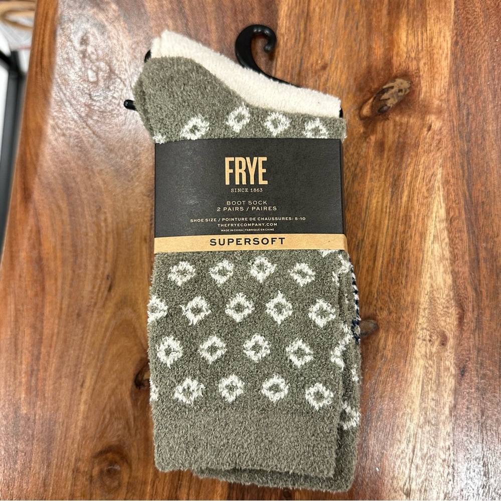 Frye supersoft boot socks - 2 pairs - NWT